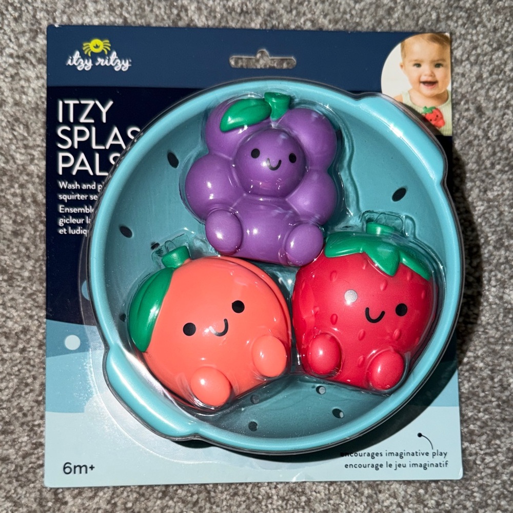 Itzy Ritzy Splash Pals Bath Toys - fruit themed NWT